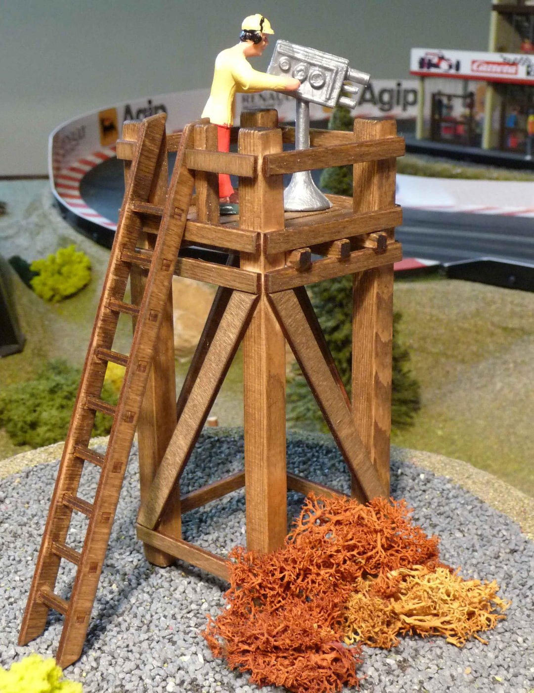 Generisch Slotcar Rennbahn-Dekoration HOCHSTAND in 1:32 aus Holz