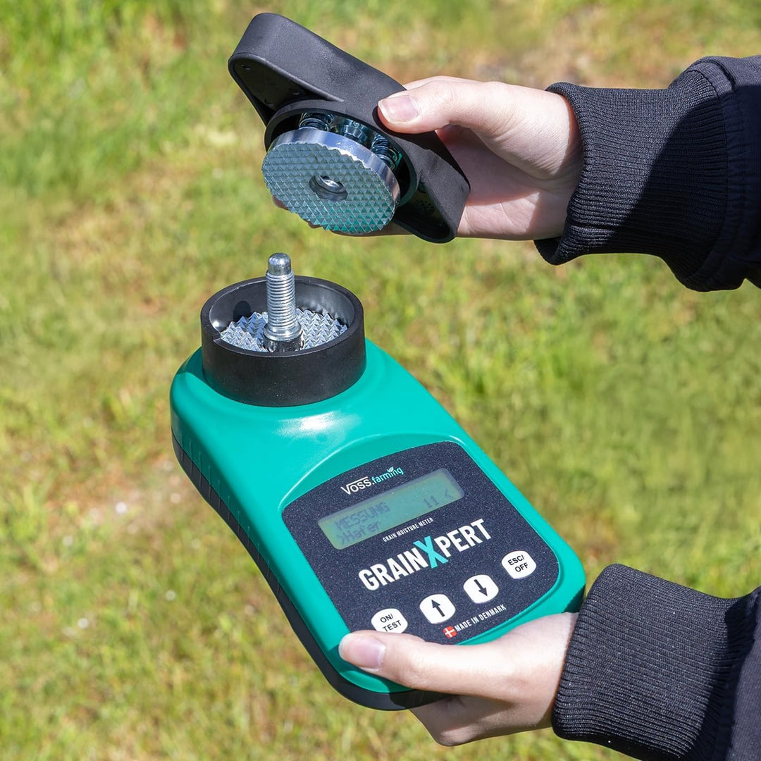 VOSS.farming GrainXpert Getreidefeuchtigkeitsmessgerät mit Mahlwerk, LCD Display, mit Transportkoffe