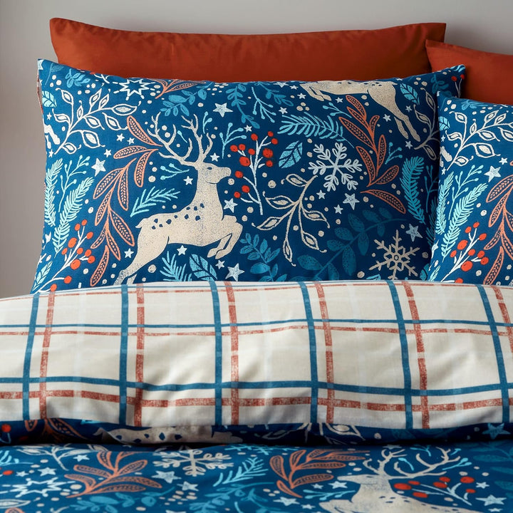 Happy Linen Company Bettwäsche - winterliches Design mit Hirsch-Motiven - wendbar - Blau - Bettwäsch