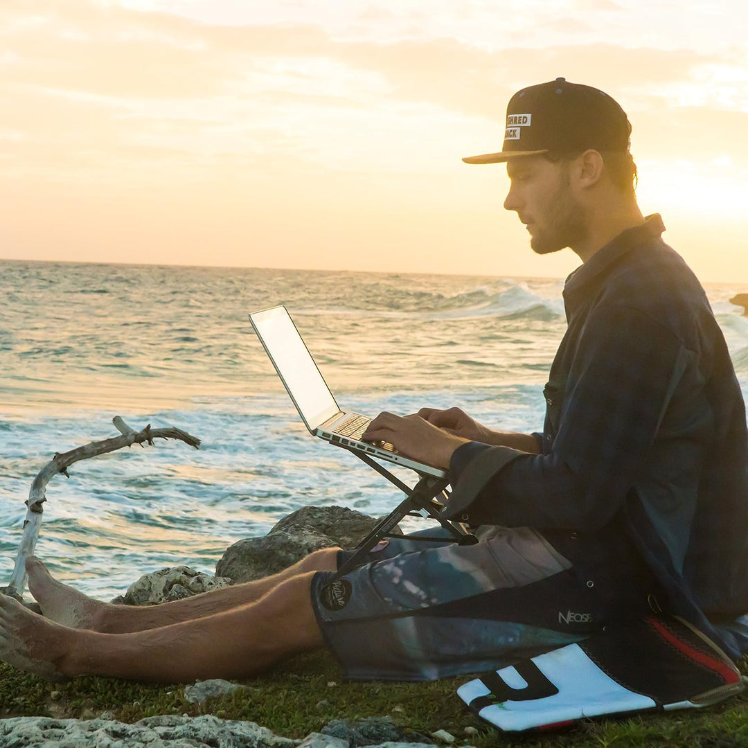 Tronature Universal Laptop Ständer höhen-verstellbar - Faltbarer Laptop Stand für 13, 15, 17 Zoll -