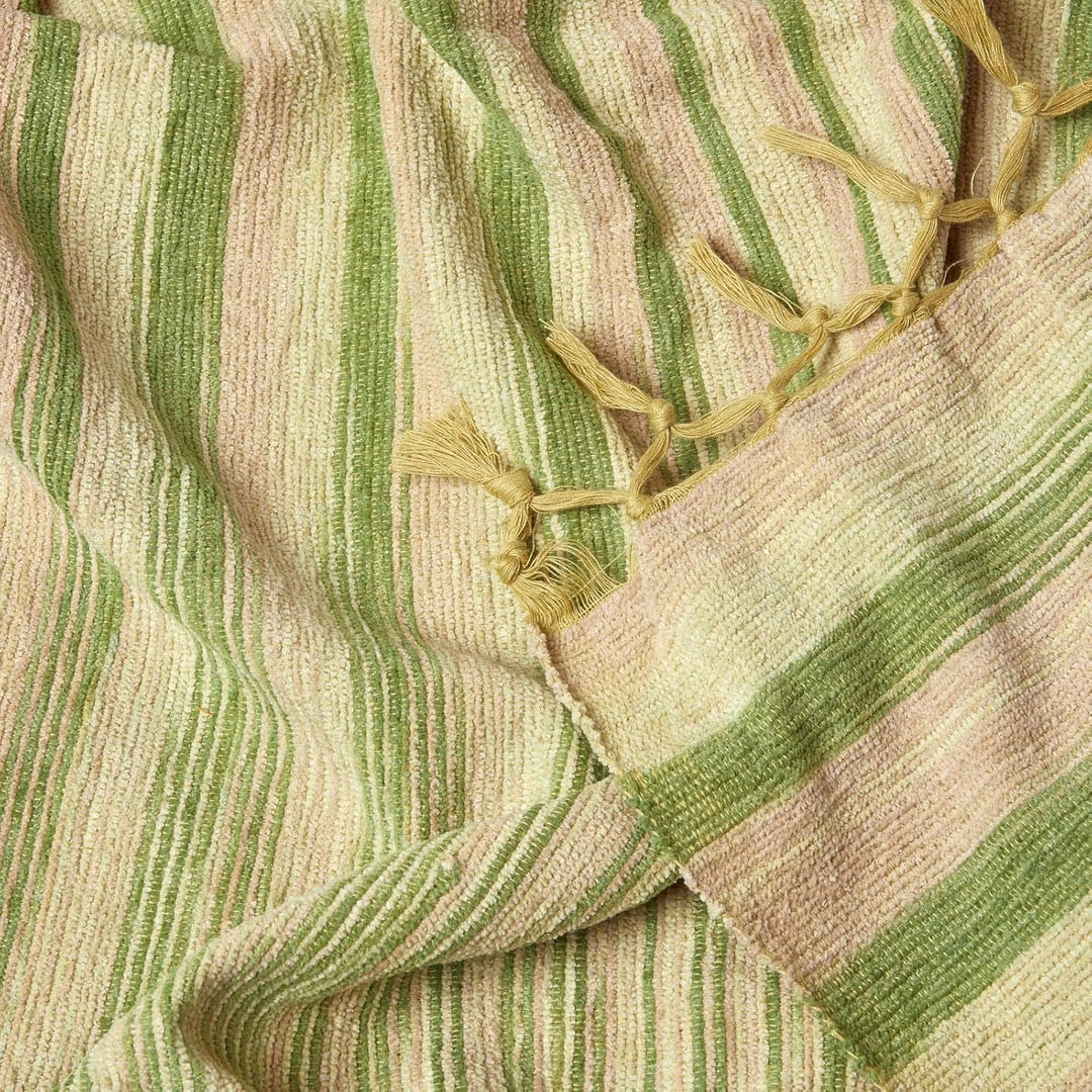 Homescapes Chenille-Tagesdecke, grün/olivgrün, Wohndecke 150 x 200 cm, Sofaüberwurf/Plaid aus 100% B