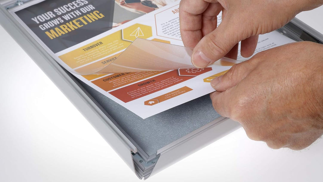 EUROPEL Klapprahmen A4 mit 20 mm Aluminium-Profil - aufklappbarer Plakatrahmen mit Gehrungsecke - Sc