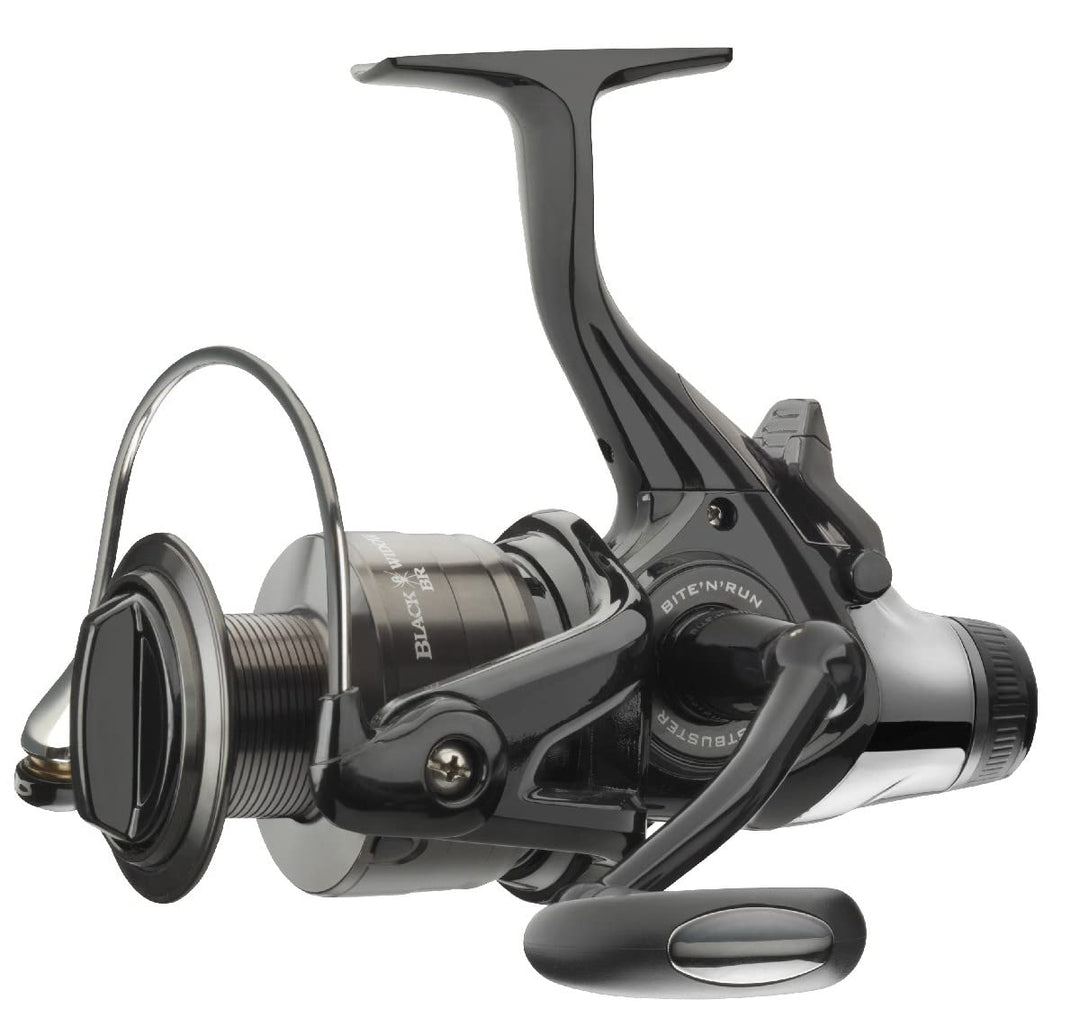 Daiwa - Black Widow Baitrunner/Freespool Rollen Grössen 3500A/4000A/4500A/5000A Karpfen Hecht Lachs