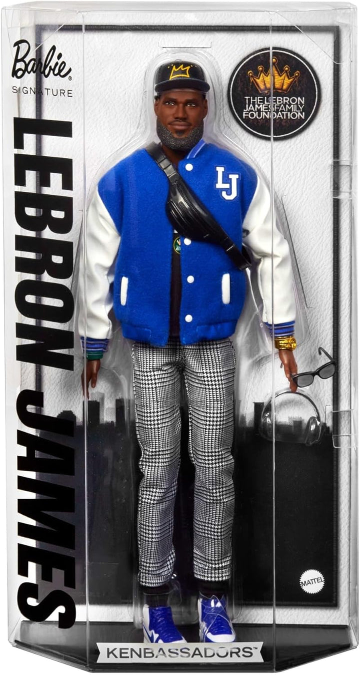 Barbie Signature Lebron James Kenbassadors Puppe, Sammelfigur mit College-Bomberjacke und Accessoire