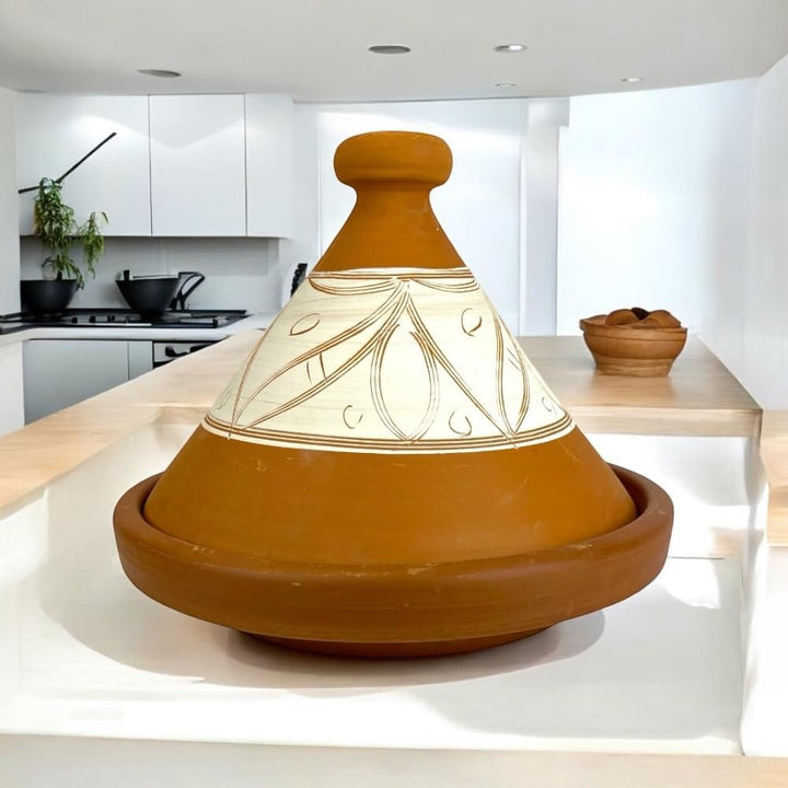 Marokkanische Tajine aus Terrakotta, Durchmesser 37 x 28 cm, handdekoriert, natürlich unglasiert, fü