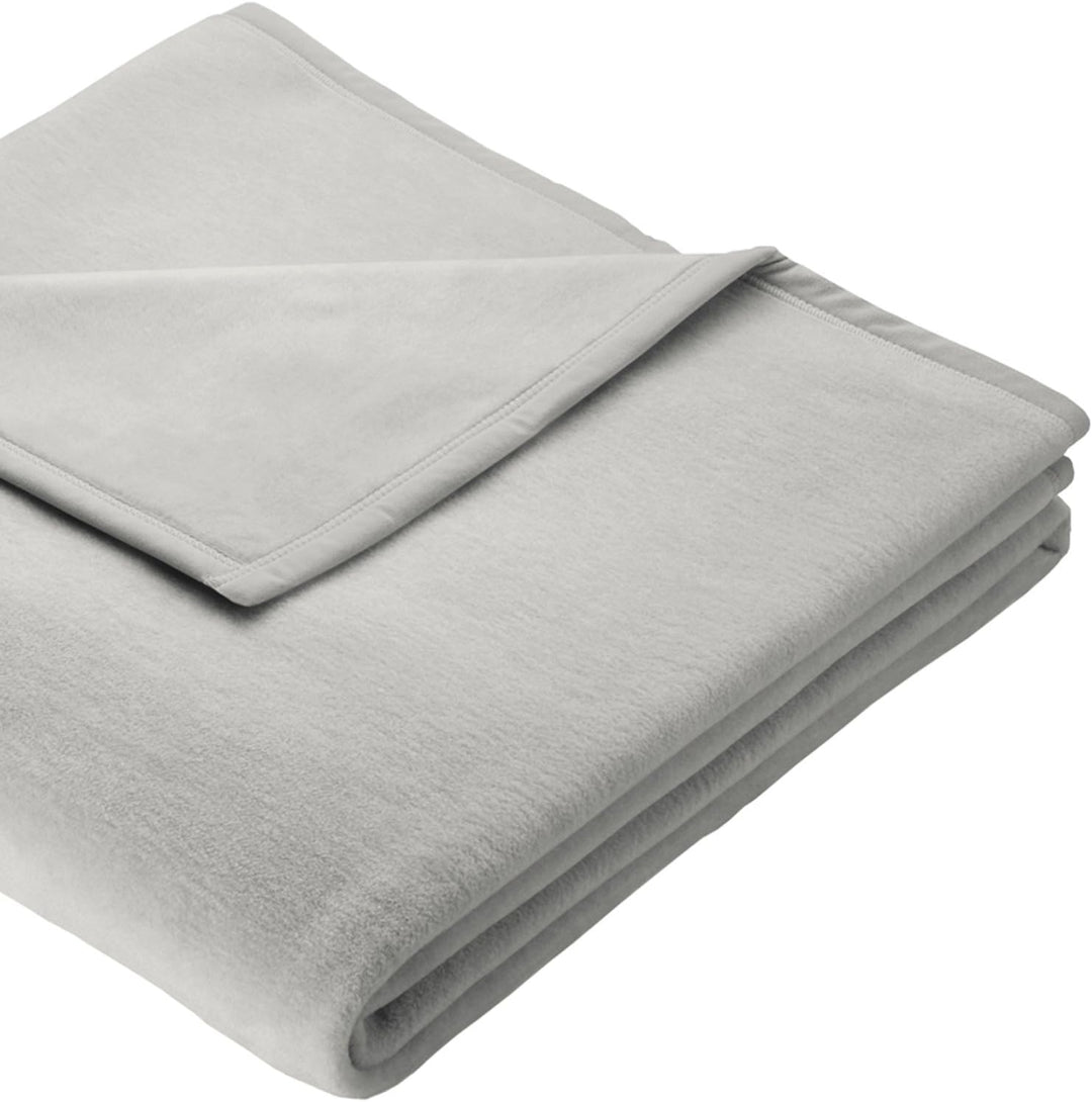 Biederlack Wohn- und Kuscheldecke in Grau, 150x200 cm, Decke aus Baumwolle, Tagesdecke zum Einkusche