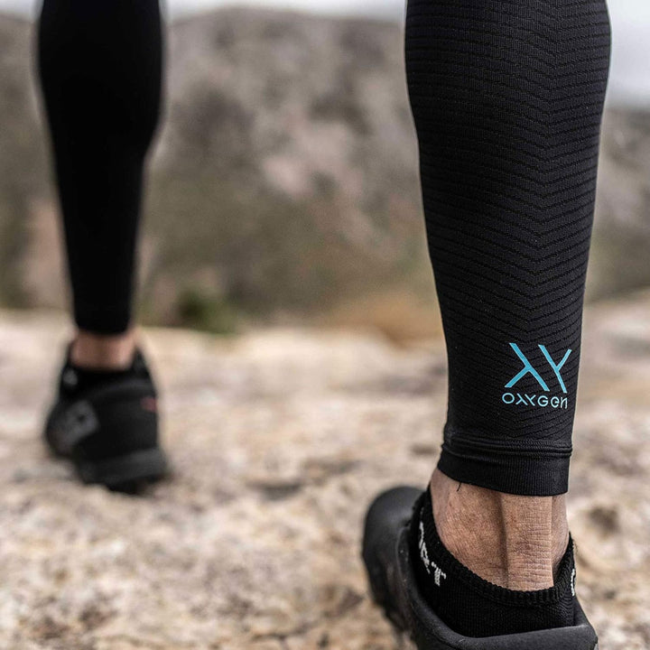 Compressport R2 Oxygen Wadenkompressoren schwarz