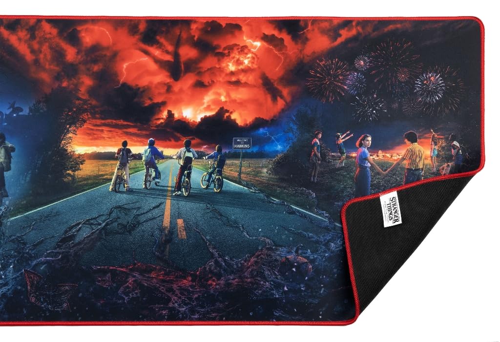 Konix Stranger Things XXL Gaming-Mauspad 90 x 46 cm - rutschfeste Mikrofaser-Oberfläche - Gummi - Me