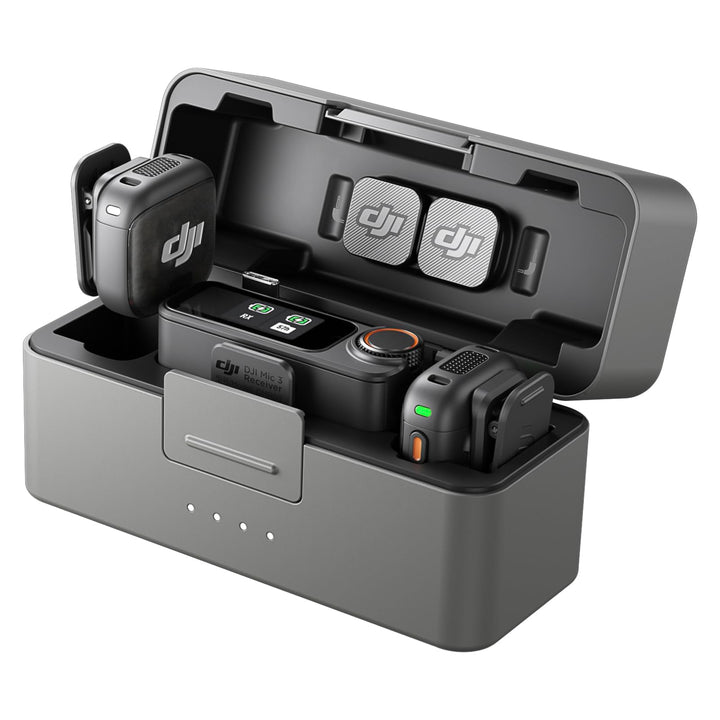DJI Mic 3 (2 Sender, 1 Empfänger, Ladeschale), Kabelloses Lavalier Mikrofon für iPhone/Kamera/Androi
