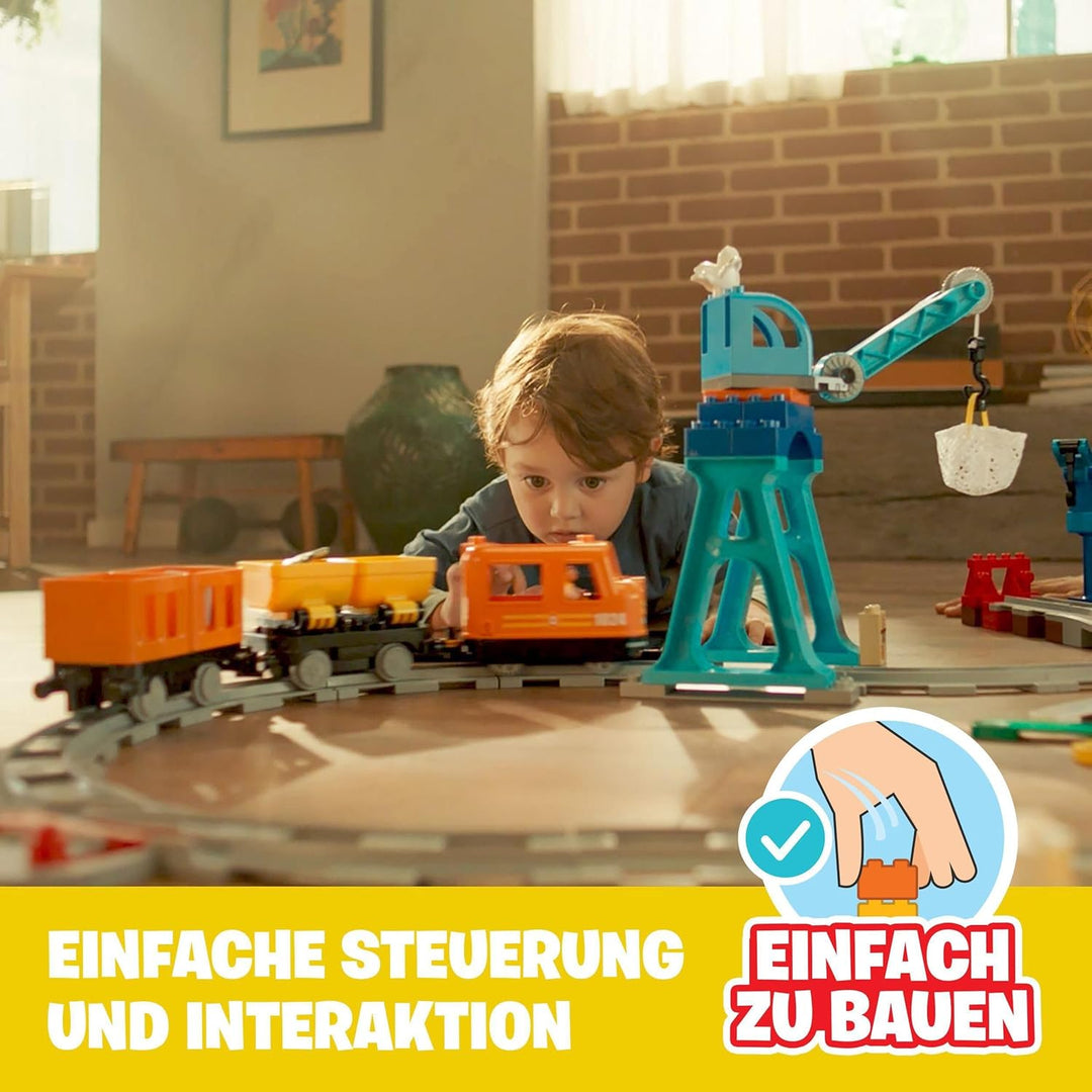 LEGO DUPLO Güterzug, „Push & Go“-Lok mit Lichtern und Geräuschen, Funktionssteinen und 2 Kranen, Spi