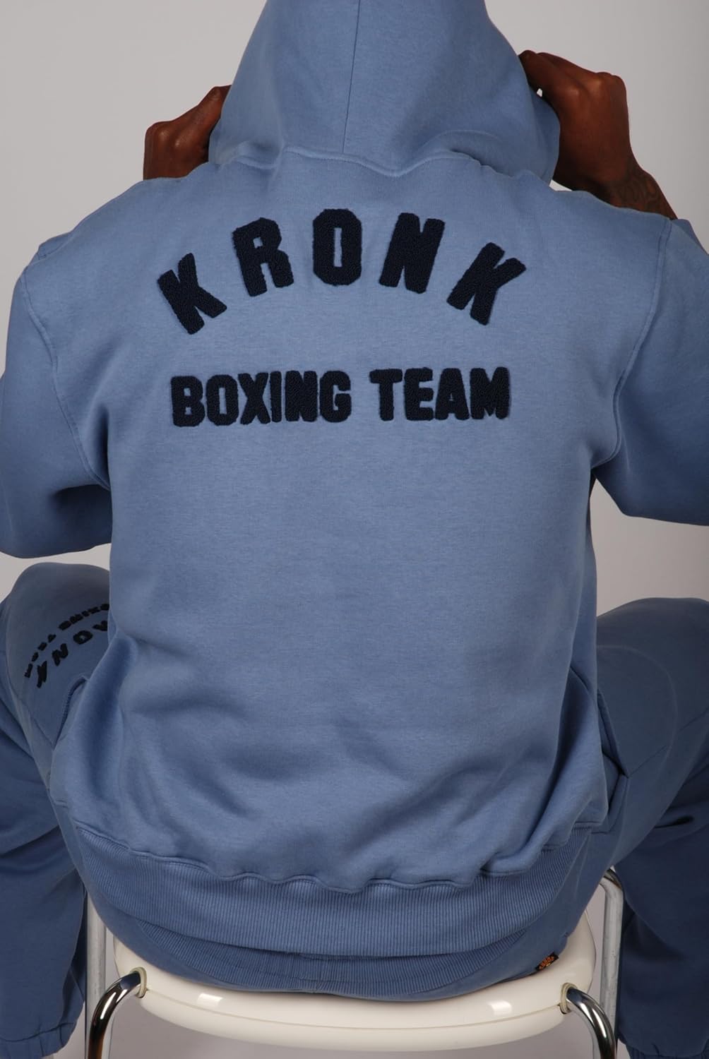 Kronk Detroit Applique Herren Hoodie Regular Fit L Boxteam Steel Blue, L Boxteam Steel Blue