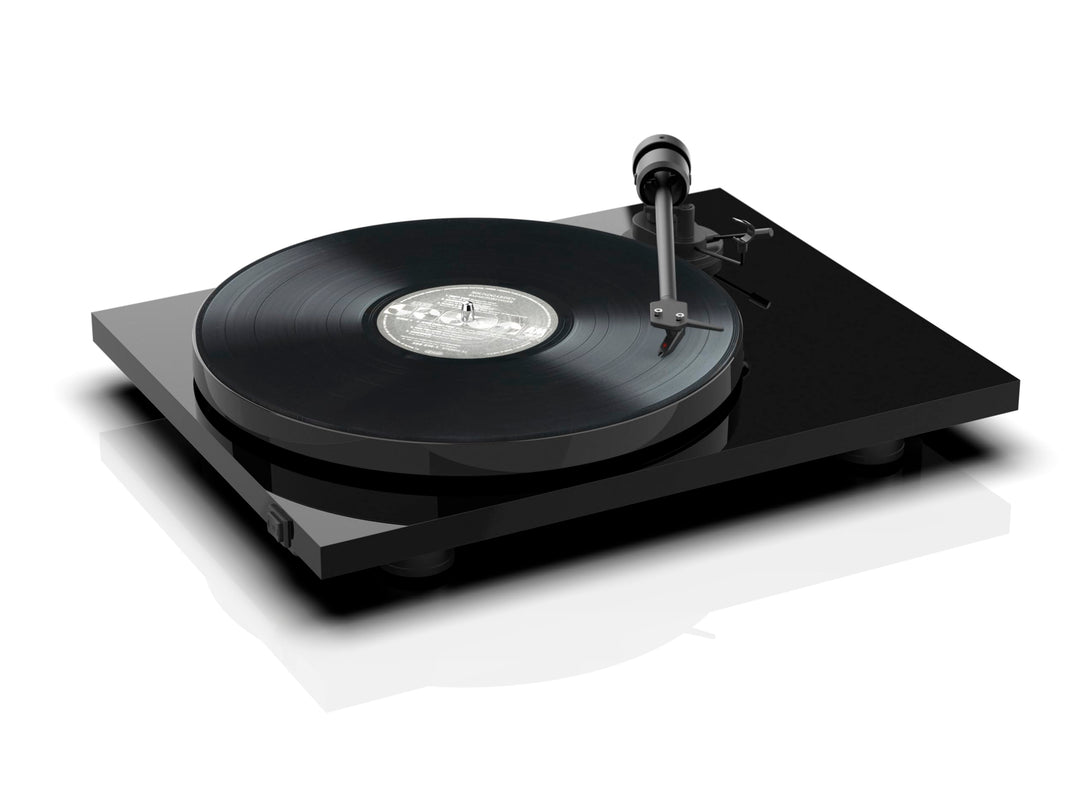 Pro-Ject E1 BT, Plug & Play Einsteiger Plattenspieler mit OM5e System, BT Sender, schaltbarer Phono