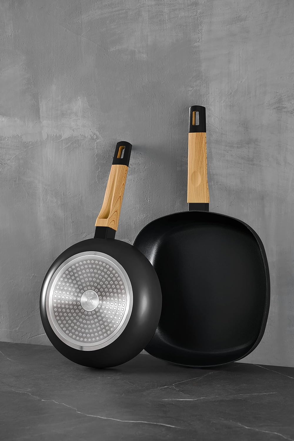 BERGNER EARTH BLACK - 7er-Set Aluminium-Presskochgeschirr - Induktion - ILAG Premium Antihaftbeschic