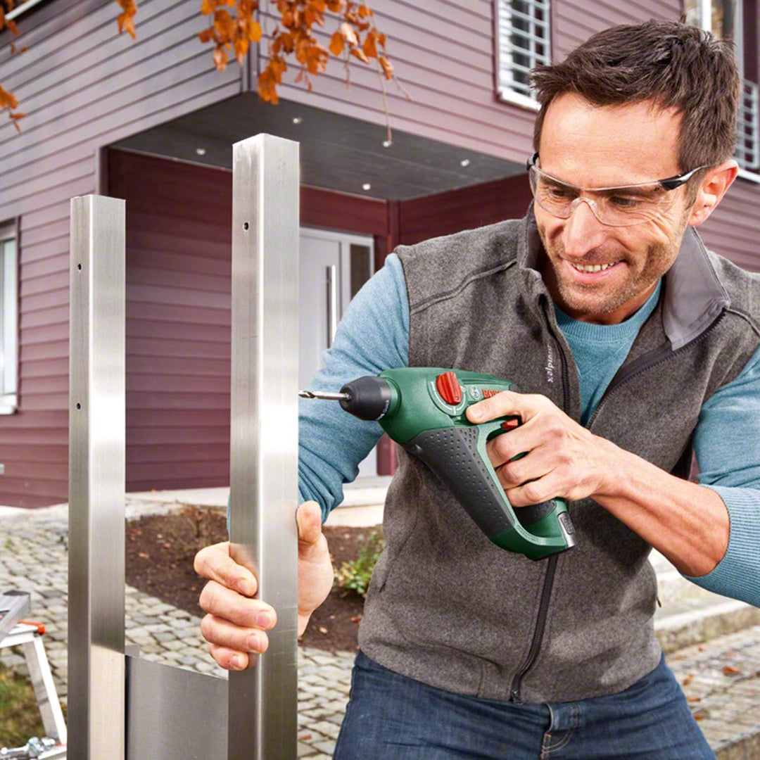 Bosch Akku Bohrhammer Uneo (1 Akku, 12 Volt System, Max. Bohr-Ø in Beton 10 mm, im Koffer) Set | 1 A