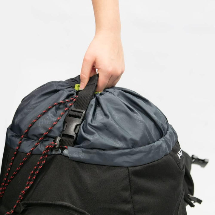 outdoorer Schwarzer Reiserucksack Atlantis - grosser Trekkingrucksack in Schwarz, 100% Cordura, Back