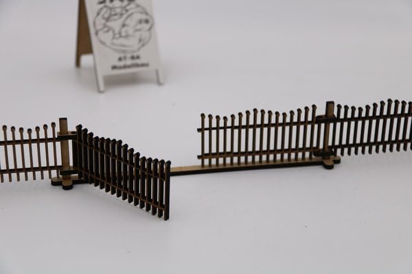 220083 Slotcar Deko Zaun Holz