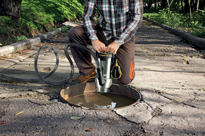 Stanley SXUP1100XDE Tauchpumpe für Schmutzwasser (1100 W, Förderleistung max. 16.500 l/h, Förderhöhe