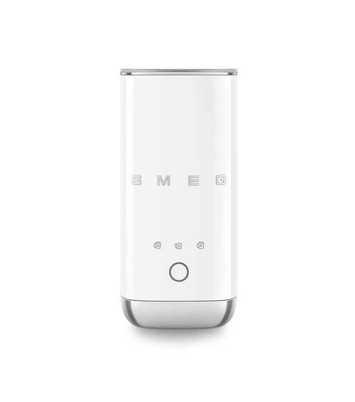 Smeg, MFF02WHEU Elektrischer Milchaufschäumer, 3 Getränkefunktionen, abnehmbarer Schneebesen, Antiha