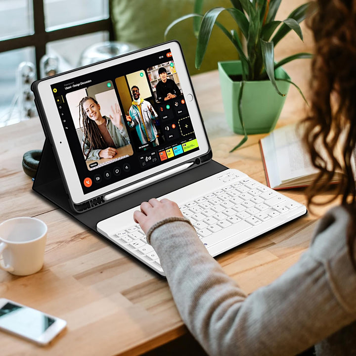 Hülle mit Tastatur für iPad 9. / 8. / 7. Generation 10,2 Zoll 2021/2020/2019, Bluetooth Magnetisch Q