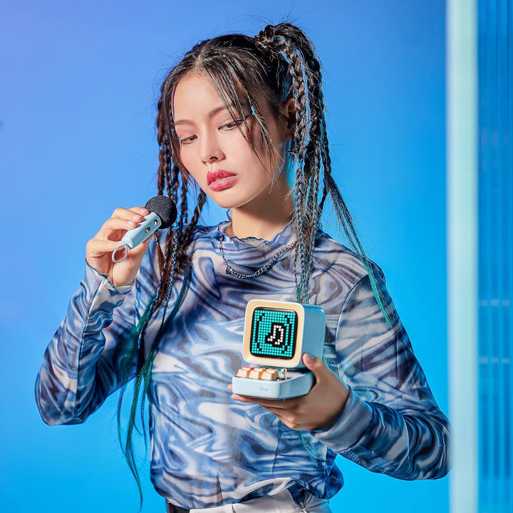 Divoom Ditoo-Mic Pixel Art LED tragbarer Bluetooth-Lautsprecher mit drahtlosem Karaoke-Mikrofon, App