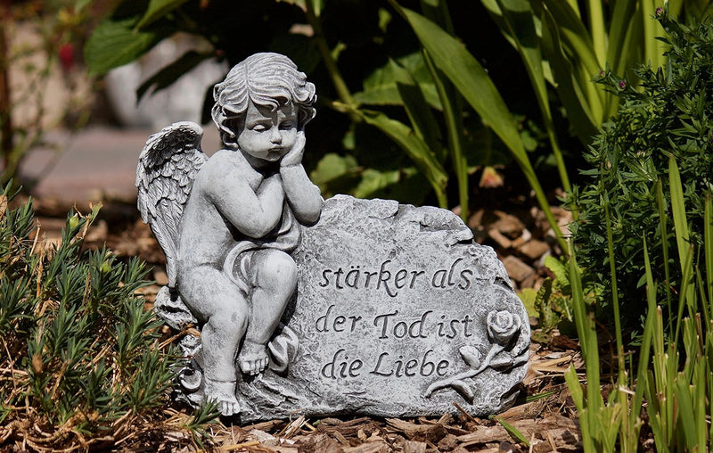 stoneandstyle Grabschmuck Steinfigur Engel am Fels mit Trauerspruch, massiver Steinguss, Frost- und