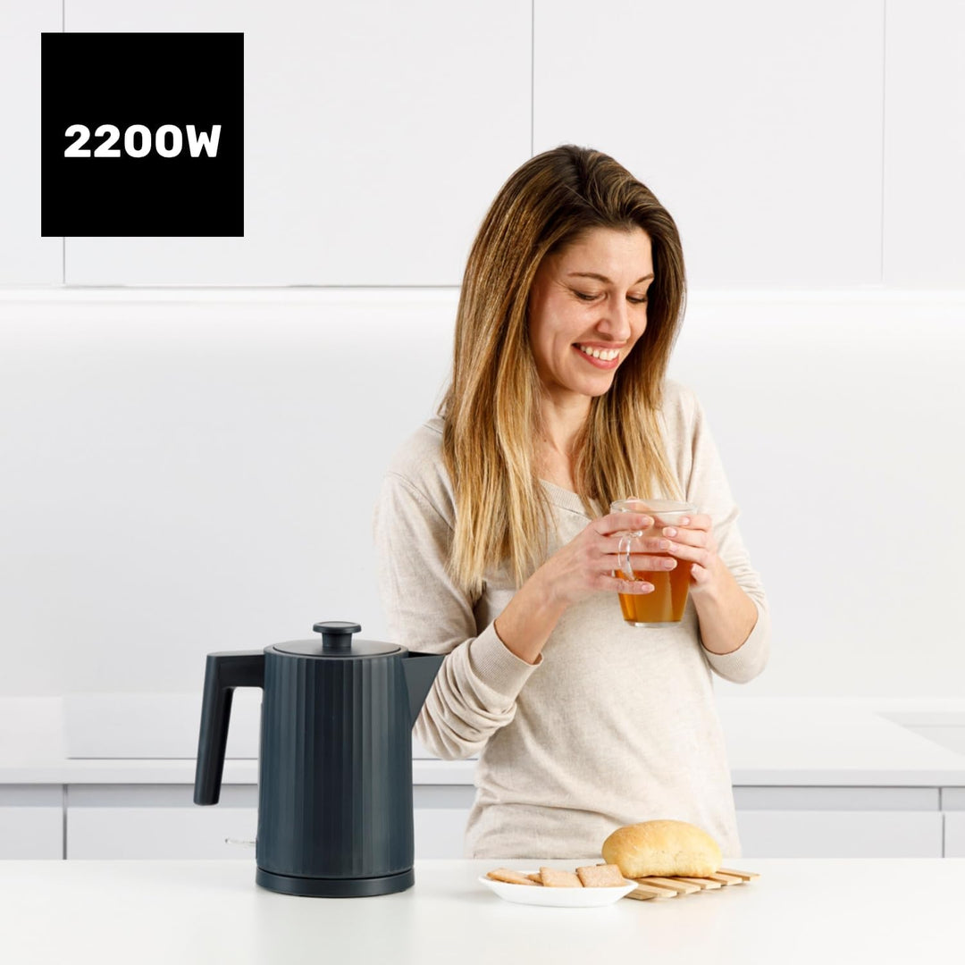 Taurus - Elektrischer Wasserkocher 2200W | 1,7 L | Schnellkochen | 360°-Basis | Autom. Abschaltung |