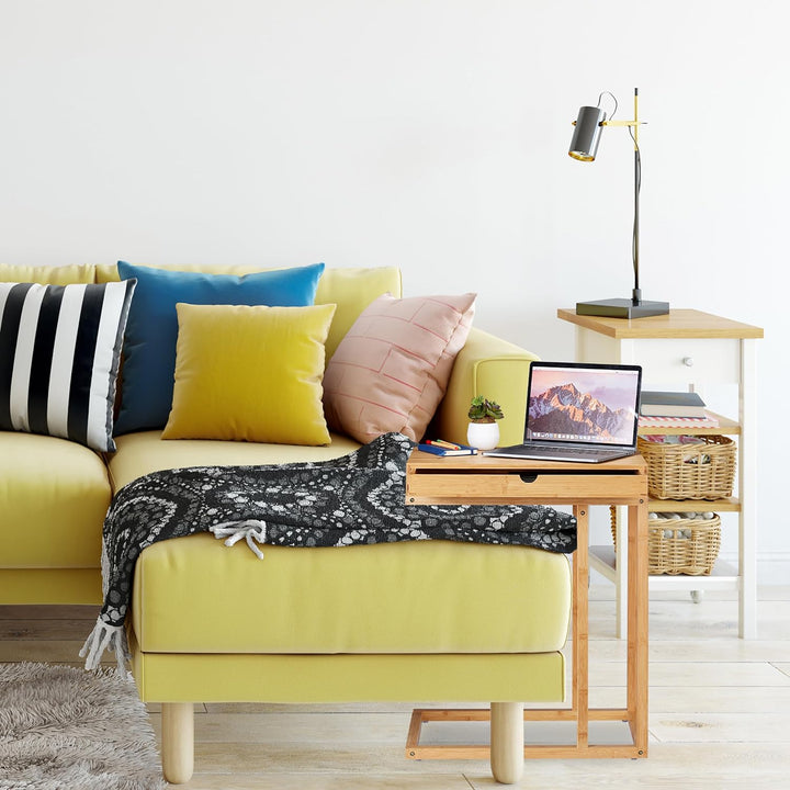 Relaxdays 68 x 55 x 35 cm, Beistelltisch Bambus mit grossem Schubfach, moderner Stil, Wohnzimmertisc