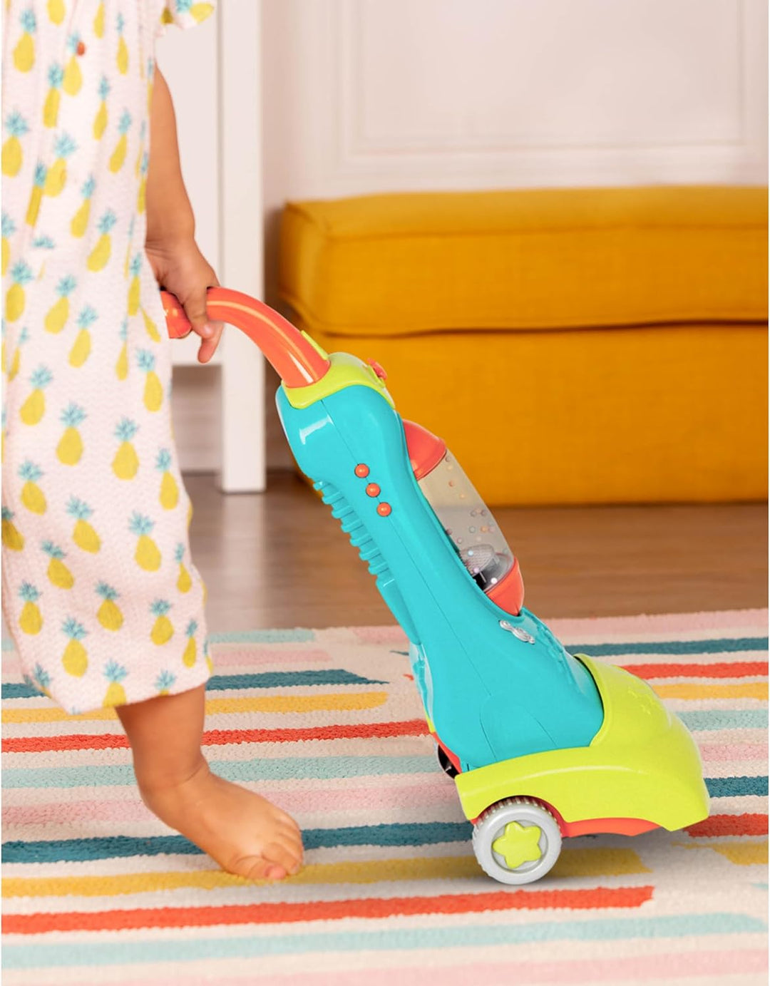 Battat BT2741C1Z Kinder Staubsauger mit Musik, Lichtern und realistischen Geräuschen, Haushaltsspiel
