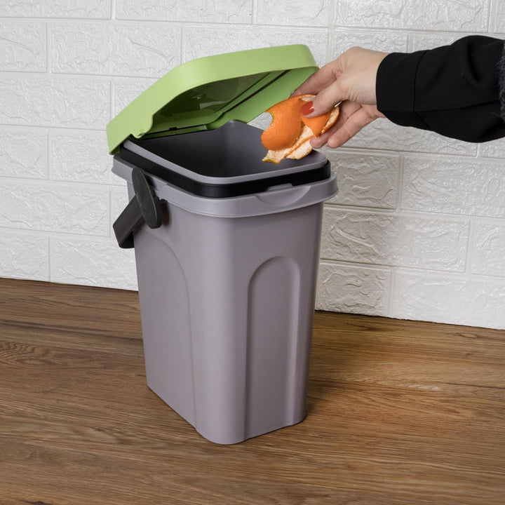 #11 Abfalleimer 7 Liter Grün 19x23x30,5cm - mit Gummidichtung im Deckel mit dem Henkel verschliessba
