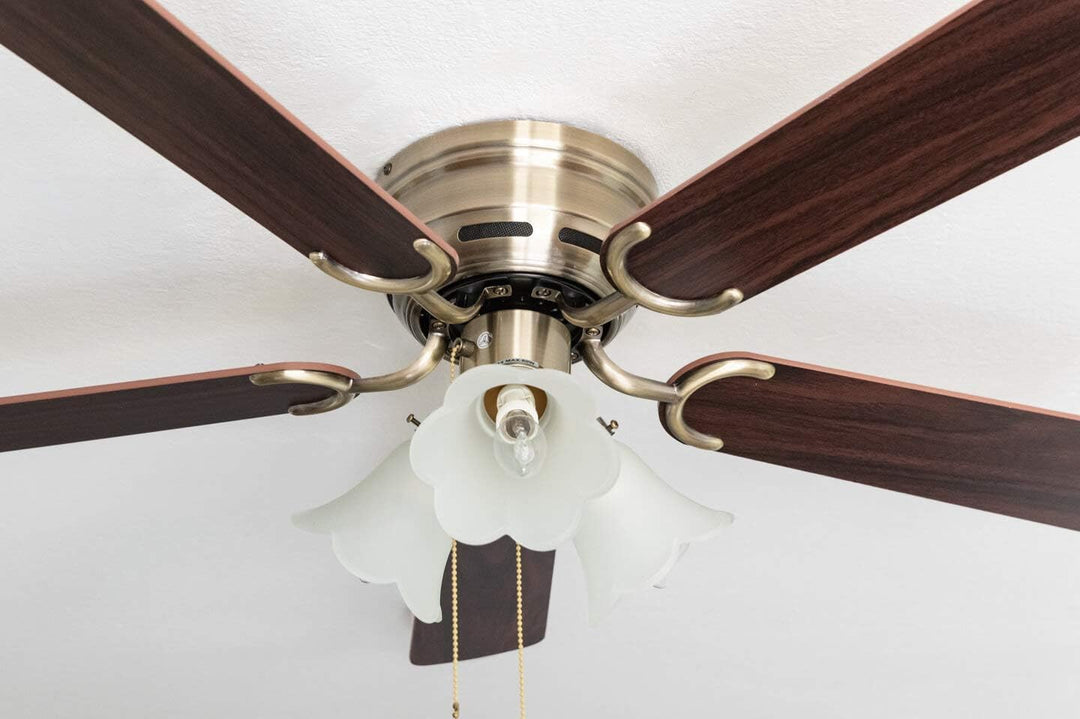 Kisa Deluxe Deckenventilator 105 cm Messing Antik Flügel Eiche/Walnuss mit Beleuchtungsfunktion und