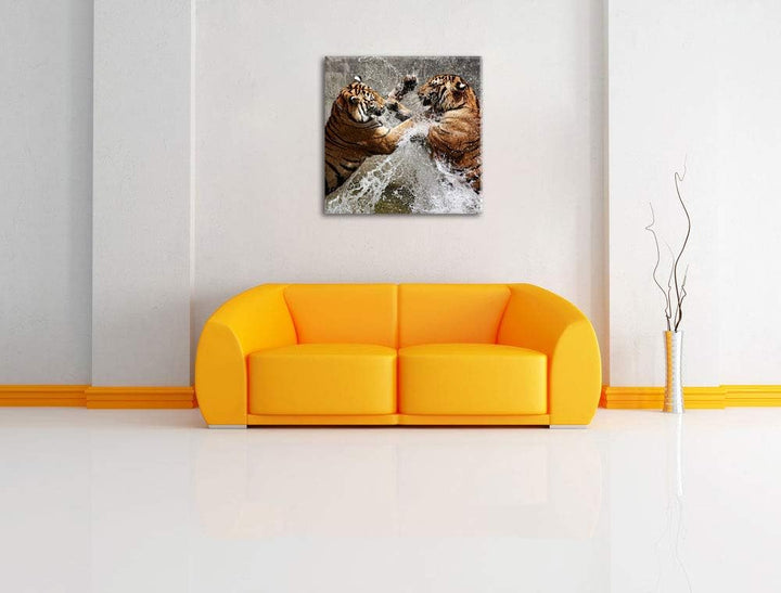 Kämpfende Tiger im Wasser, Format: 70x70 auf Leinwand, XXL riesige Bilder fertig gerahmt mit Keilrah