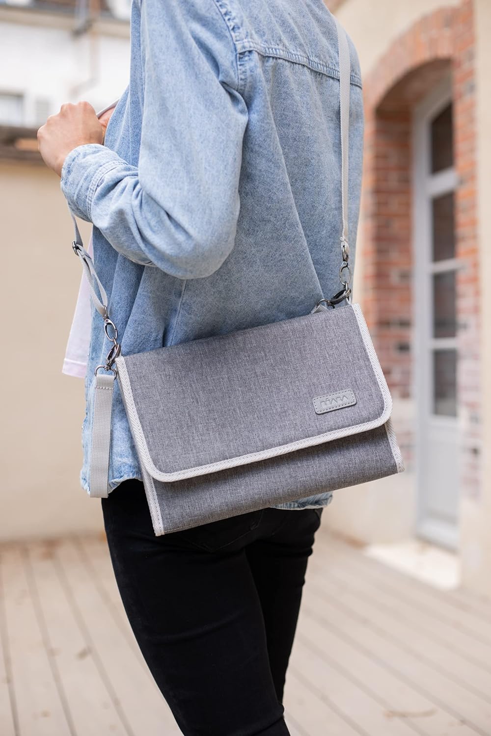 BÉABA, Baby Wickeltasche, Wickelunterlage aus 100% Baumwolle, für unterwegs, mit Fächern für Windeln