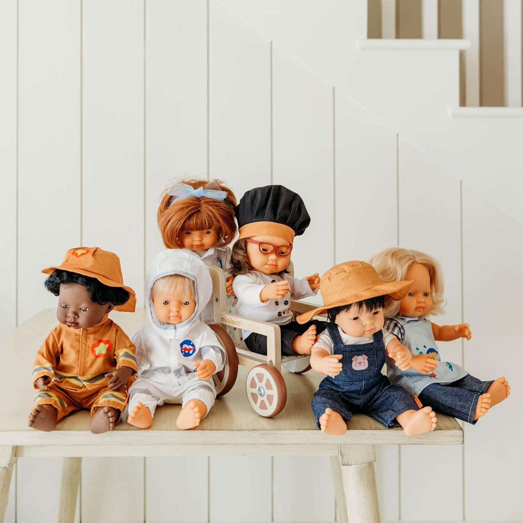 Miniland – Kleidung für 38 cm Puppe, Feuerwehr-Kostüm für Rollenspiele und Berufsbildung Feuerwehrma