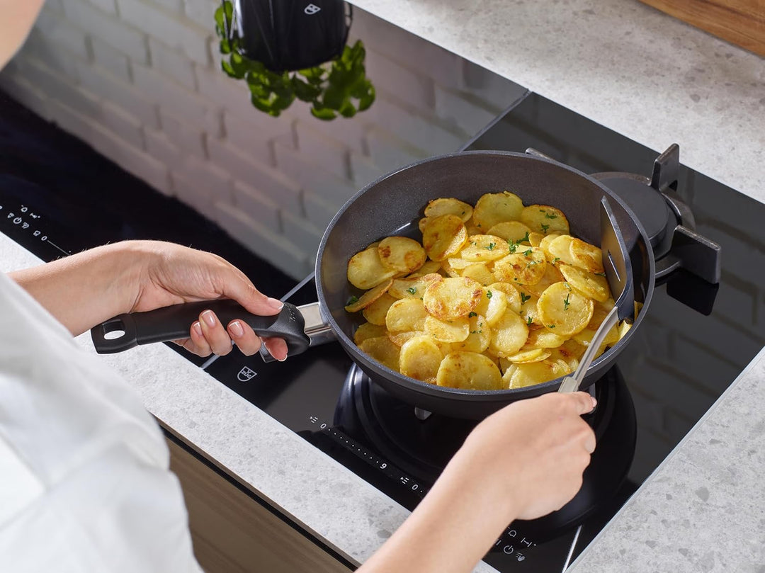 Fissler Ceratal Comfort Orbit Black / Aluminium-Pfanne, Keramik-beschichtet (Ø 24 cm) Ceramic Bratpf