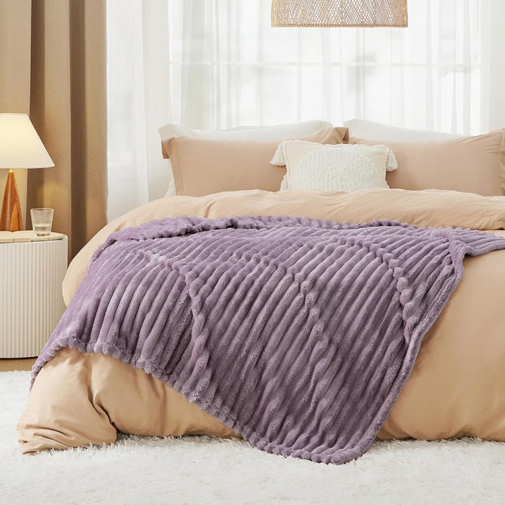 BEDSURE Kuscheldecke für Zimmer Deko - Wolldecke & Fleecedecke, Sofadecke, Weiche Warme Grobe Kordde