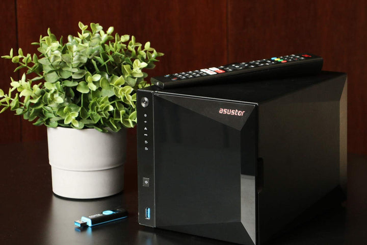 Asustor Drivestor 4 Pro AS3304T 4 Bay NAS Server - Netzwerkspeicher Gehäuse, Quad Core 1.4 Ghz CPU,