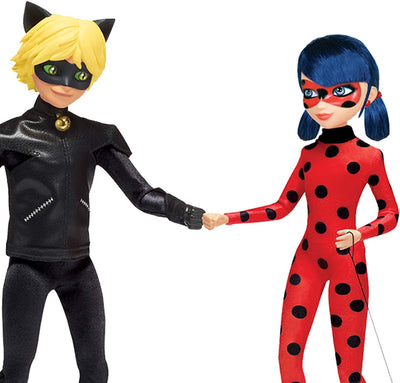 BANDAI P50365 Miraculous 2er Packung Ankleidepuppen 26 cm – Ladybug und Cat Noir, Keine & Miraculous