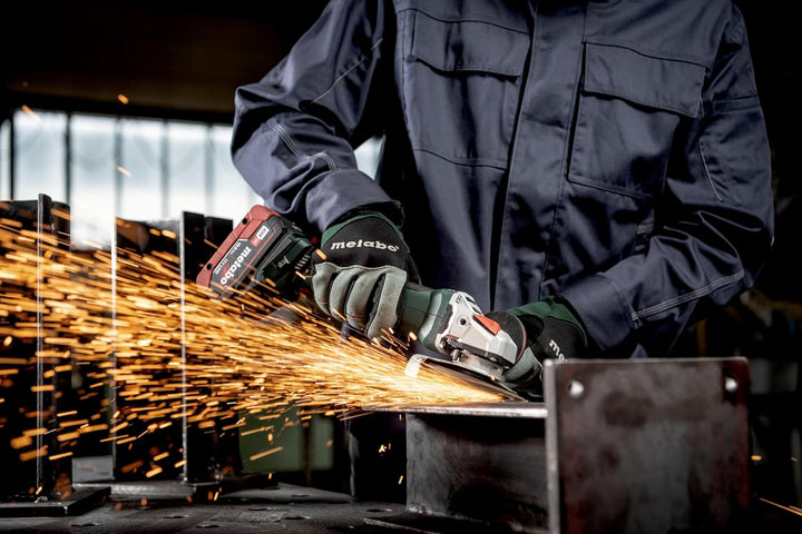 Metabo Akku-Winkelschleifer WVB 18 LT BL 11-125 Quick – 613057840 – 18 V – Schleifer mit kraftvollem