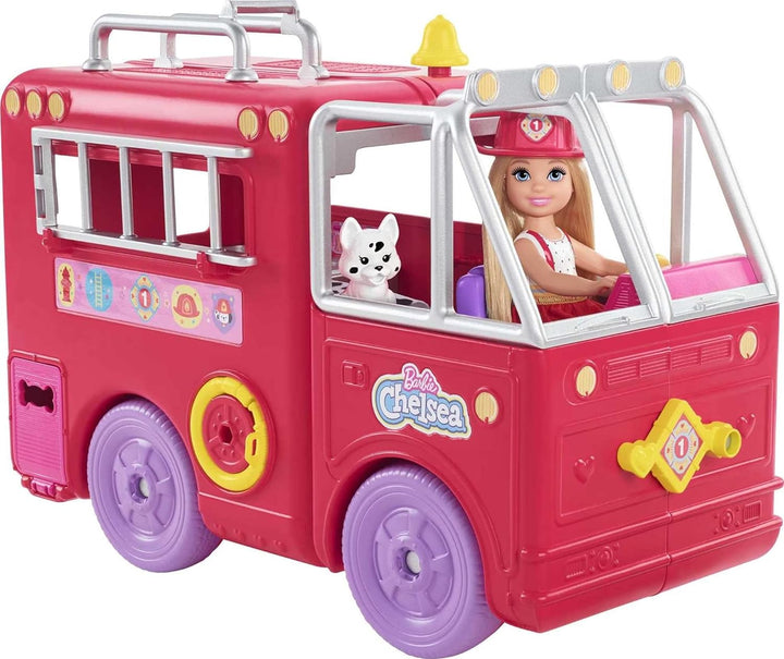 Barbie HCK73 - Feuerwehrauto Spielset, Chelsea Puppe (ca 18 cm), ausklappbares Feuerwehrauto, 15+ Zu