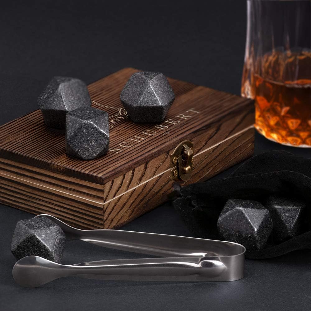 Maverton Whisky Steine Set - in Holzbox mit Gravur - 6 Eiswürfel + Zange + Velourbeutel - wiederverw