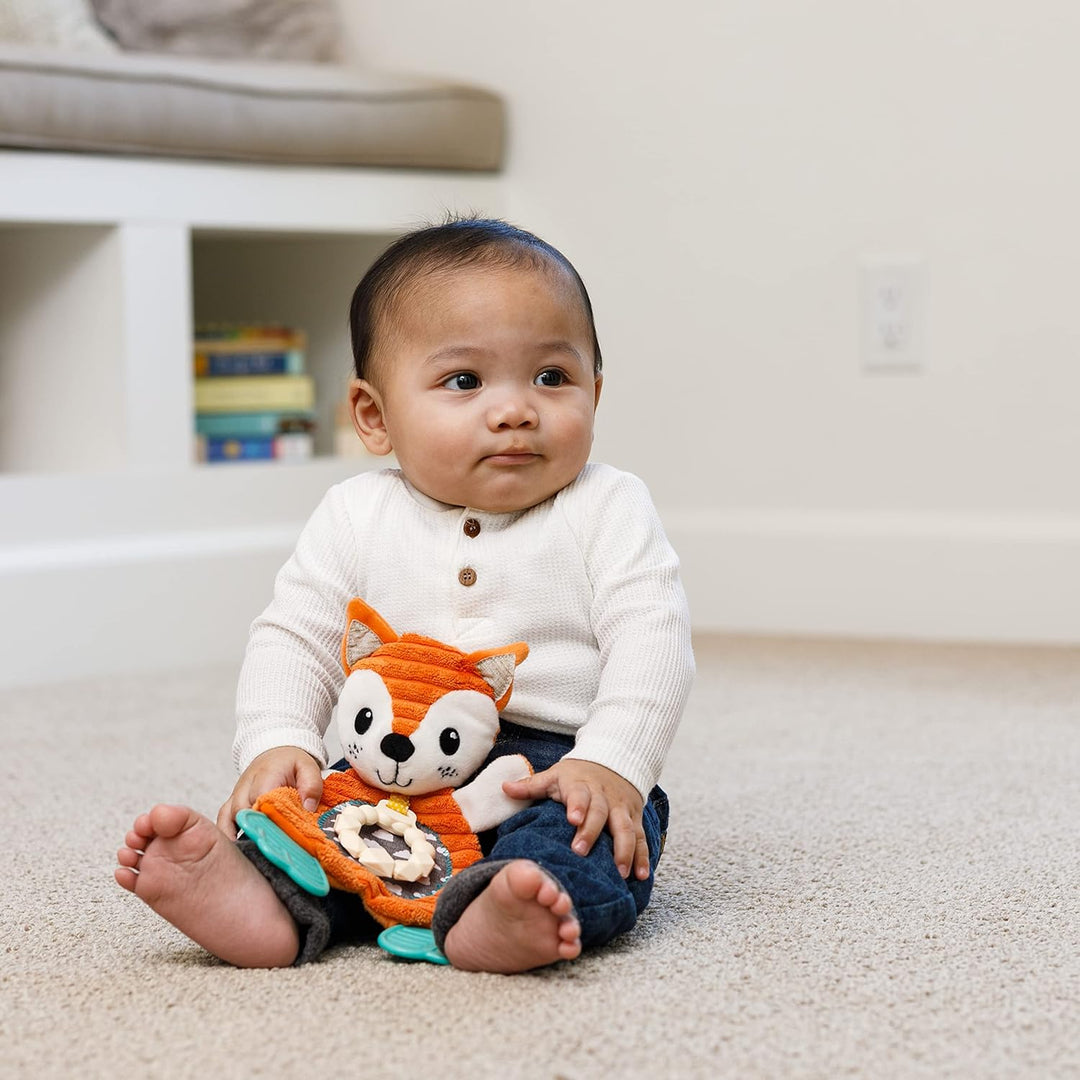 INFANTINO Go Gaga Cuddly Teether Fox, Spielzeug-Fuchs, für die sensorische Erkundung, Teether aus Si