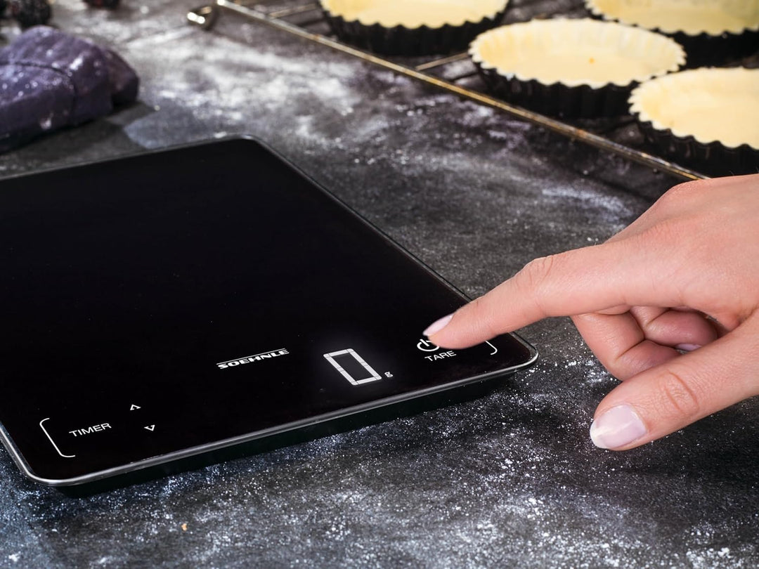 Soehnle Page Profi 100, digitale Küchenwaage, schwarz, Gewicht bis zu 15 kg (1-g-genau), Haushaltswa