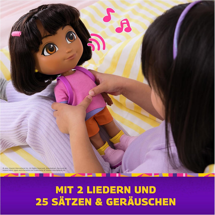 DORA Sing mit Mir Puppe 35 cm grosse Puppe zur beliebten TV-Serie mit 2 Liedern und 12 Sätzen & Gerä