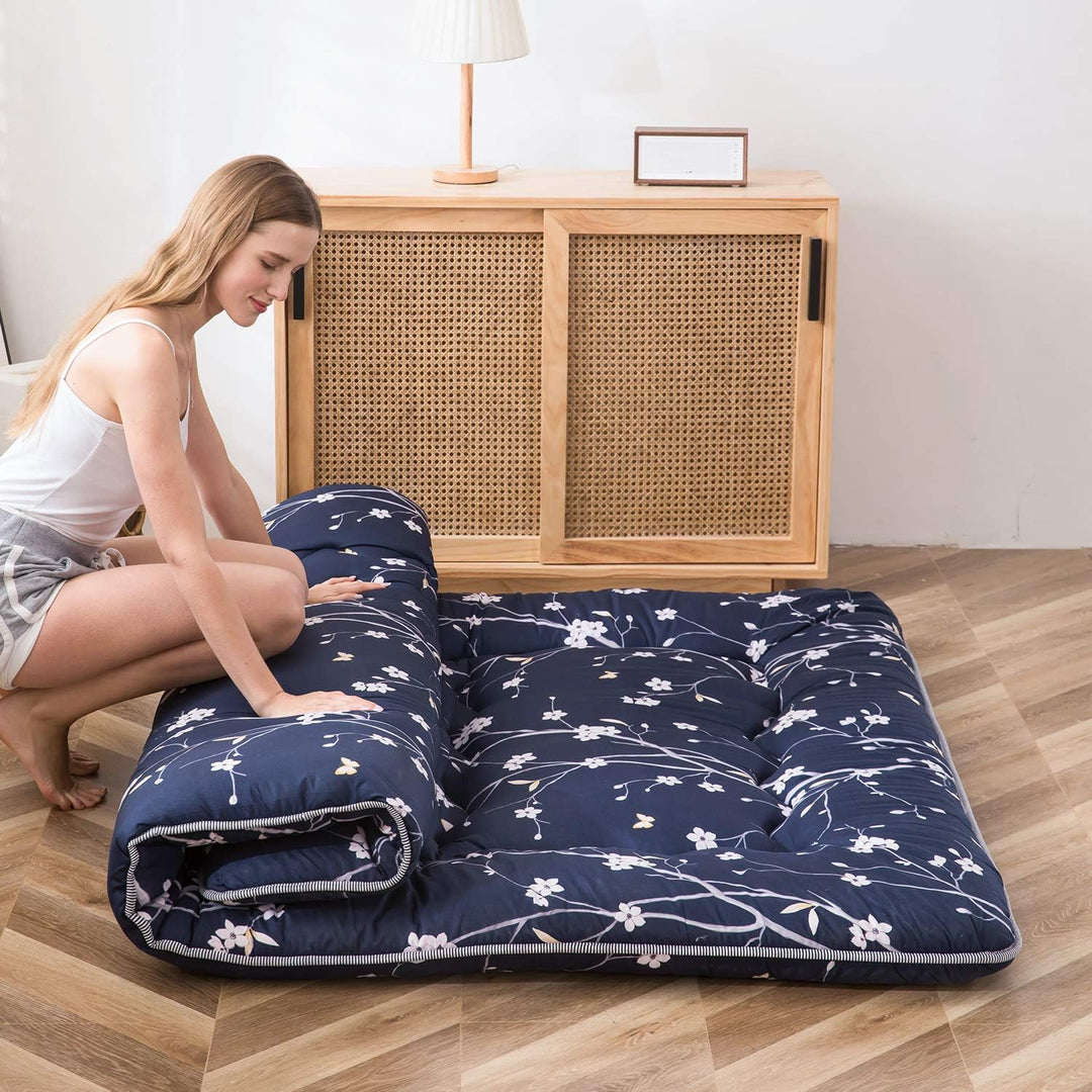MAXYOYO Matratze, mit japanischem Blumenmuster, rustikaler Stil, Memory-Schaum, Futon-Matratze, falt