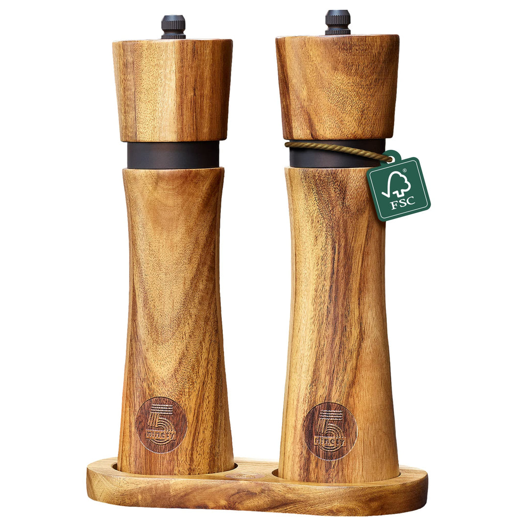 ninetyfive® edles Pfeffermühlen Set aus Holz | Salz und Pfeffermühle + Untersetzer und Einfülllöffel
