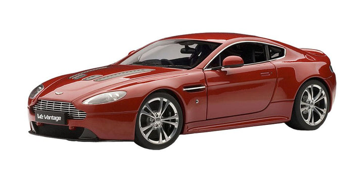 Unbekannt Aston Martin V12 Vantage 2010 (RED) AutoArt 1:18