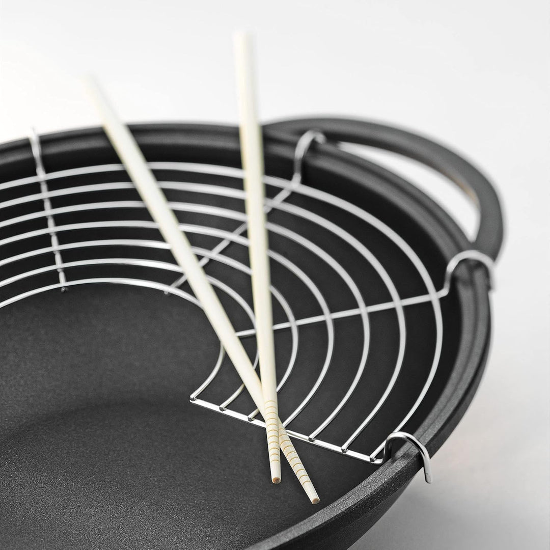 Berndes Classics Wok Bonanza 32 cm, Wokpfanne mit Glasdeckel und Stäbchen, 3-lagiger Antihaftversieg