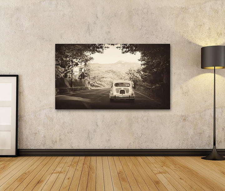 islandburner Bild auf Leinwand Sepia Foto Eines Retro Autos Zu Bergen Bilder Wandbilder Poster Leinw