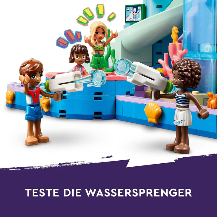 LEGO Friends Heartlake City Wasserpark, Outdoor-Spielset für Mädchen und Jungen ab 8 Jahren, kreativ