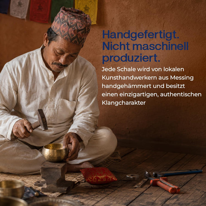 Tibetische Klangschale 13 cm | Meditations- & Yoga-Set mit Klöppel, Kissen & Geschenkbox | Entspanne